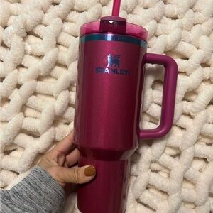Stanley Magenta Tumbler with Handle